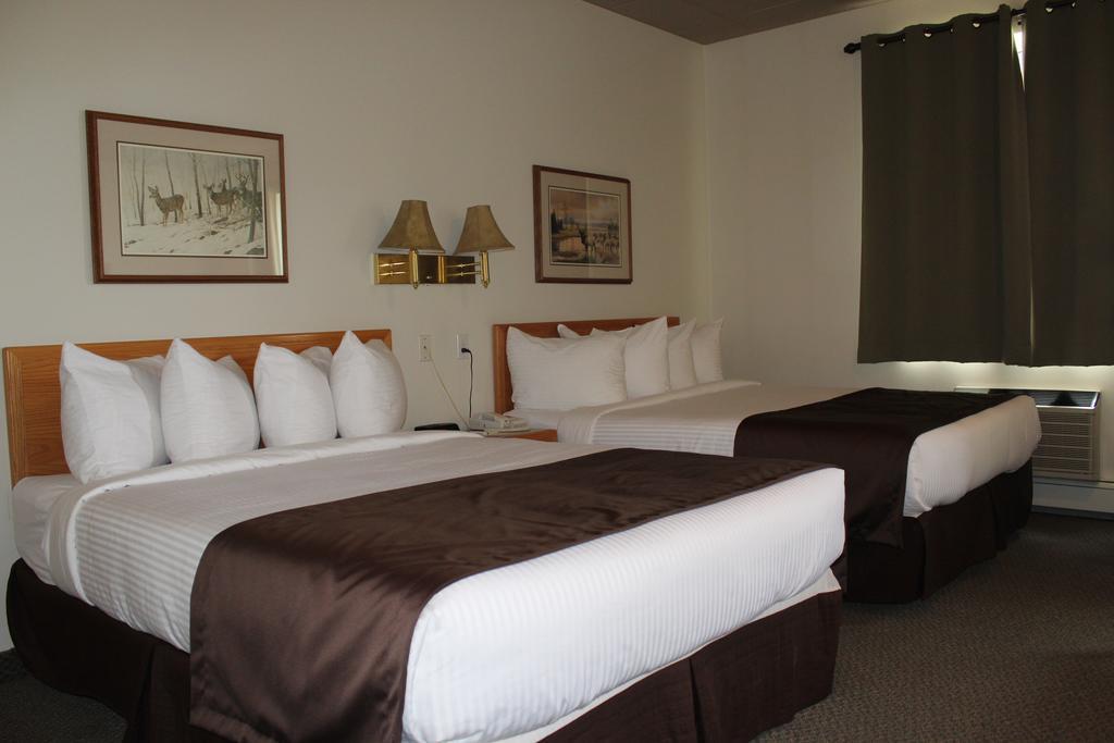 Walking Eagle Inn & Lodge Rocky Mountain House Exteriör bild